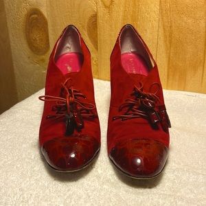 Kate Spade women’s size 9 lace up suede and patent leather heels-made in Italy